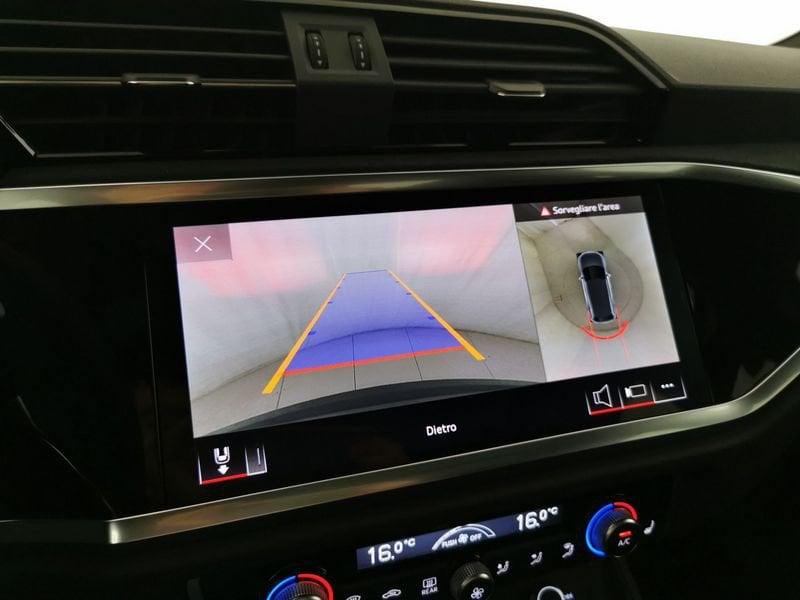 Audi Q3 RS 2.5 quattro s-tronic