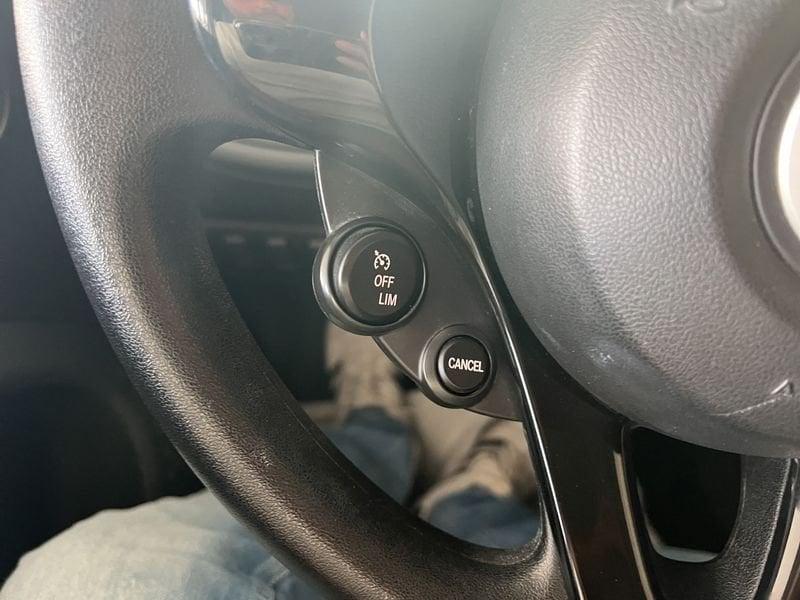 smart forfour forfour 70 1.0 twinamic Youngster