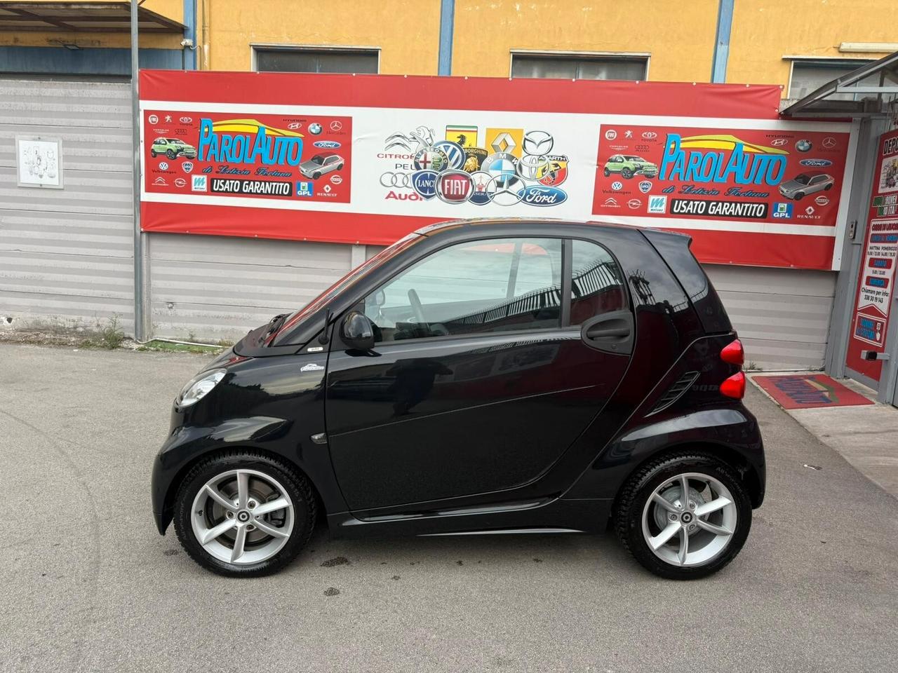 Smart ForTwo 1.0 71cv MHD coupé - 2012