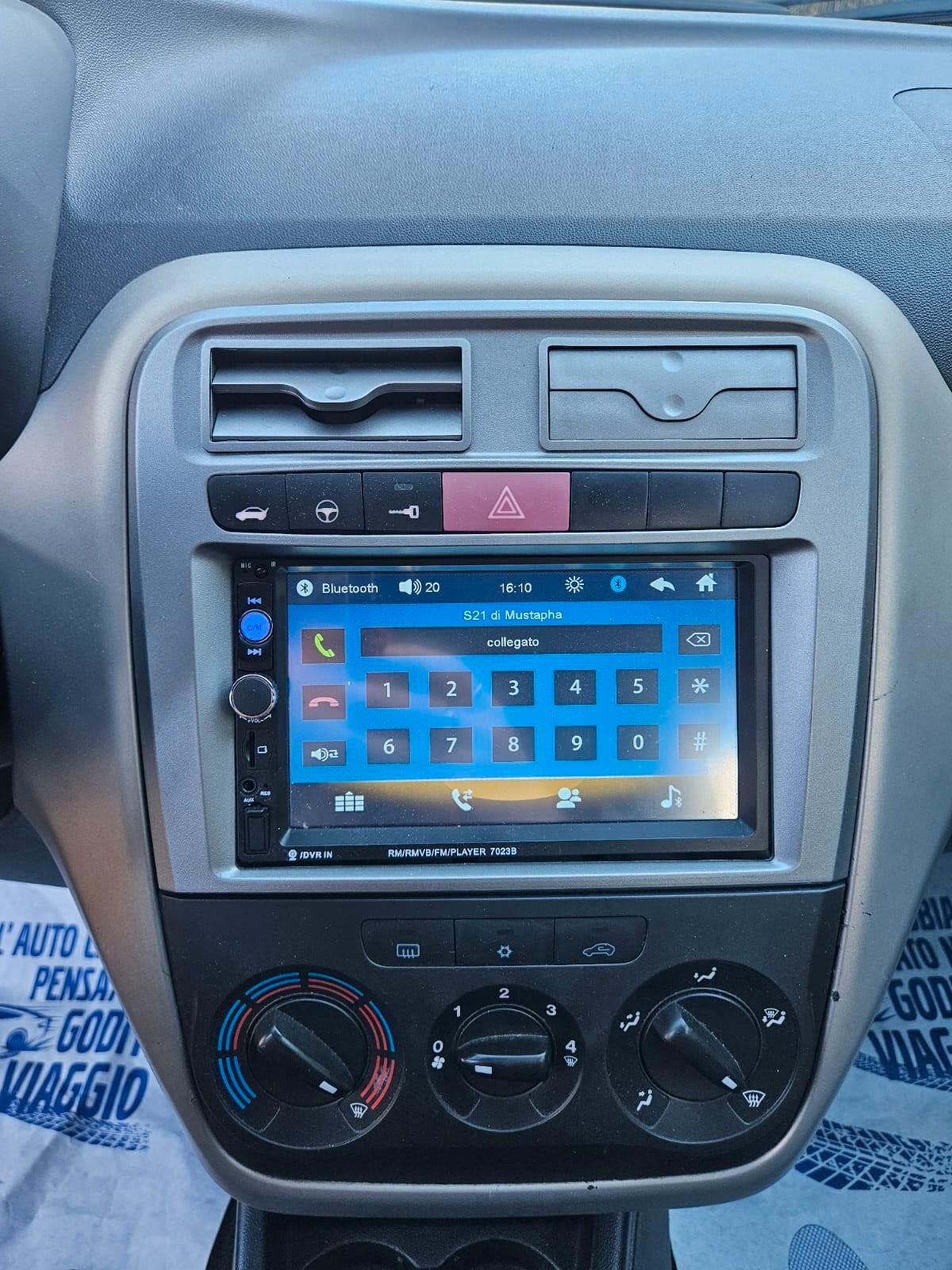 fiat grande punto 1.2 NEOPATENTATI