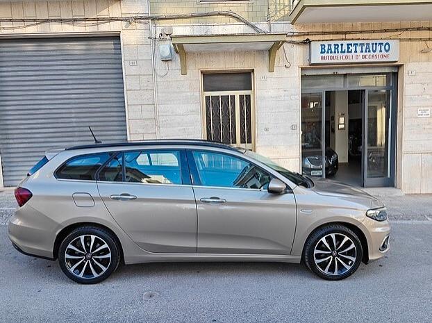 FIAT Tipo Sw 1.6 Mjt *NAVI/CAMERA* - 11/2017