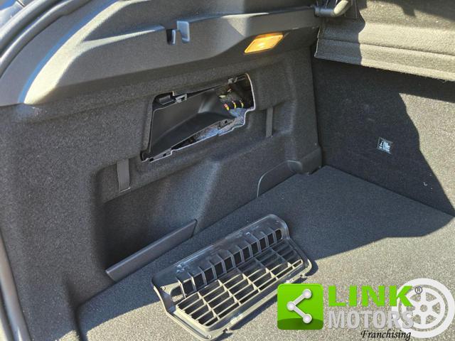 CITROEN C4 1.5 BlueHDi 130 SeS EAT8 Shine