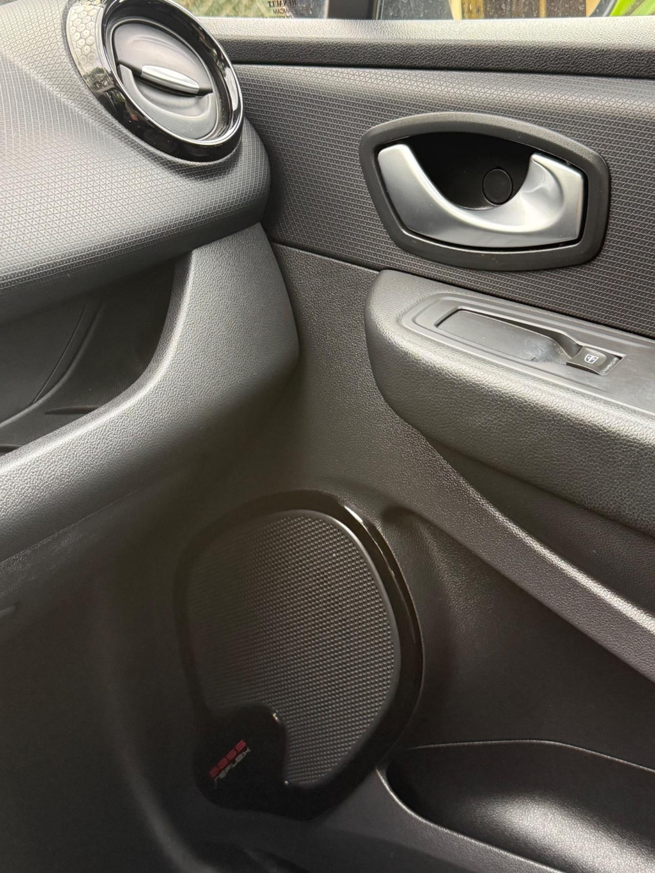 Renault Clio dCi 8V 90 CV EDC 5 porte Moschino Life