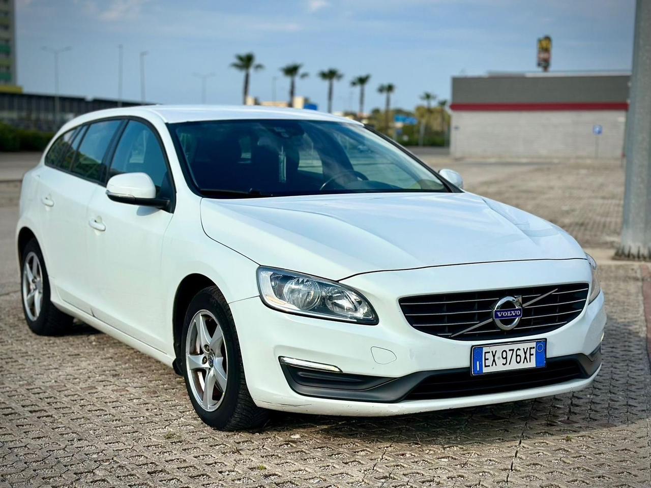 Volvo V60 D2