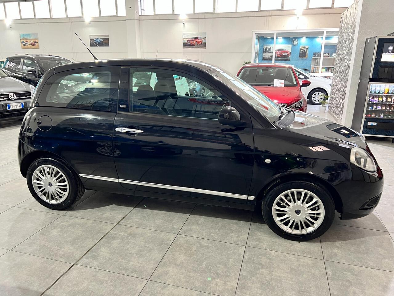 Lancia Ypsilon 1.3 MJT 75 CV - DIVA - 2011