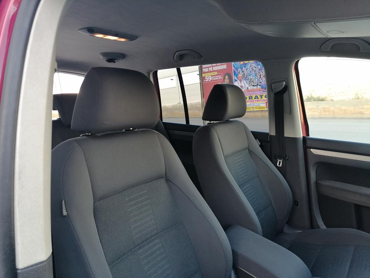 Volkswagen Touran 2.0 TDI HIGHLINE 7 POSTI 2009