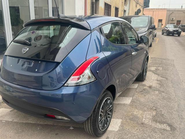 LANCIA Ypsilon 1.0 FireFly 5 porte S&S Hybrid Oro