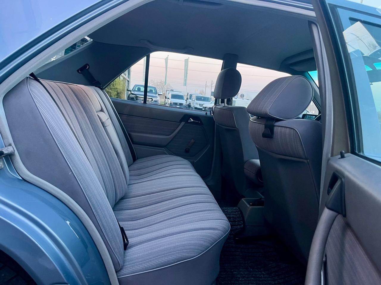 Mercedes-benz E 200 w124