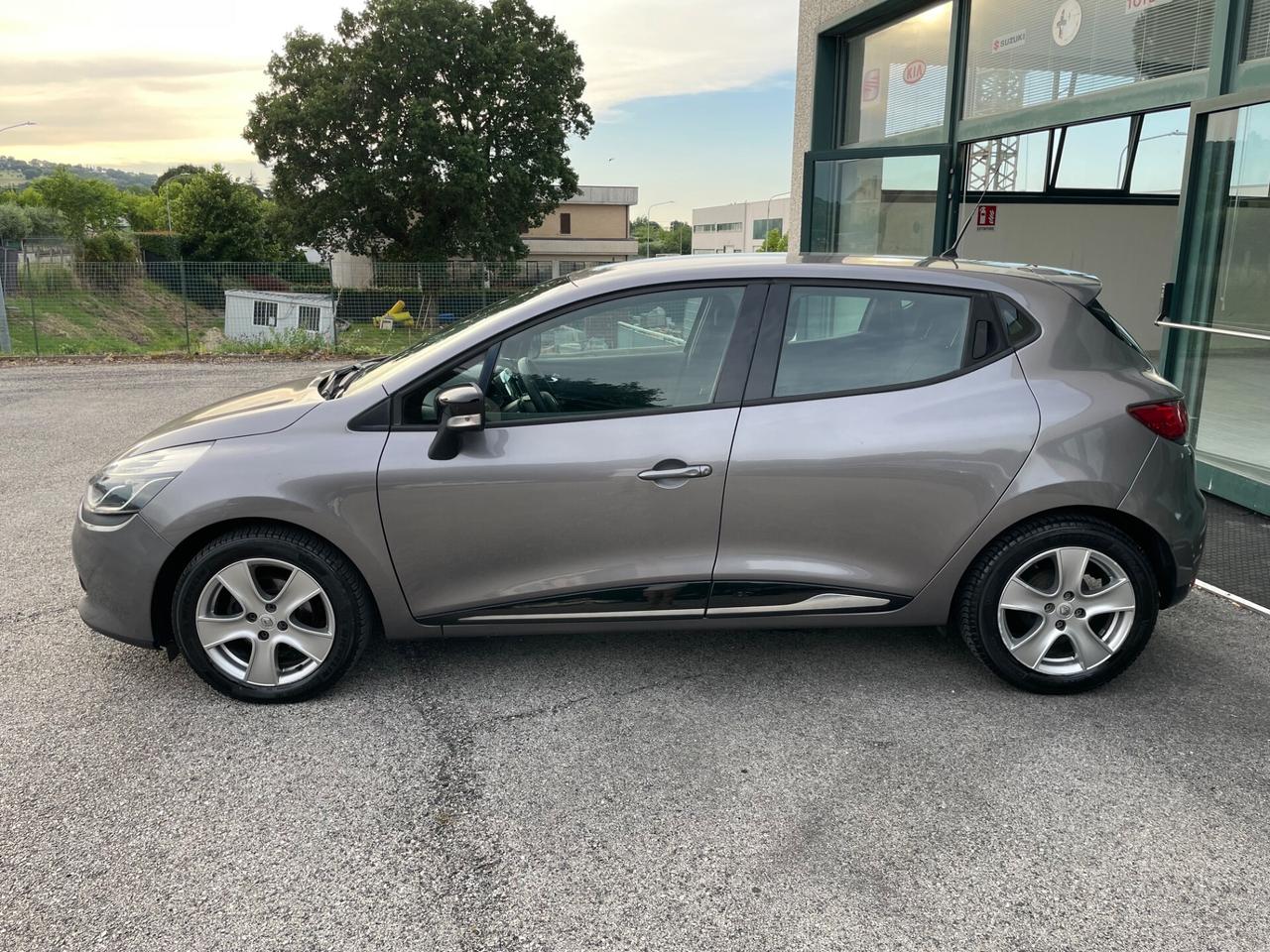 Renault Clio 1.5 dCi 75CV Live NEOPATENTATI