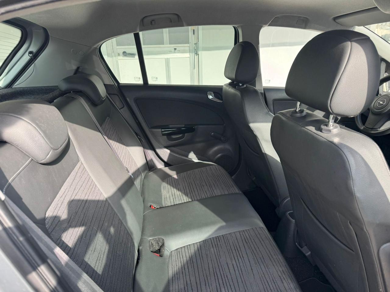 Opel Corsa 1.2 5 porte Edition