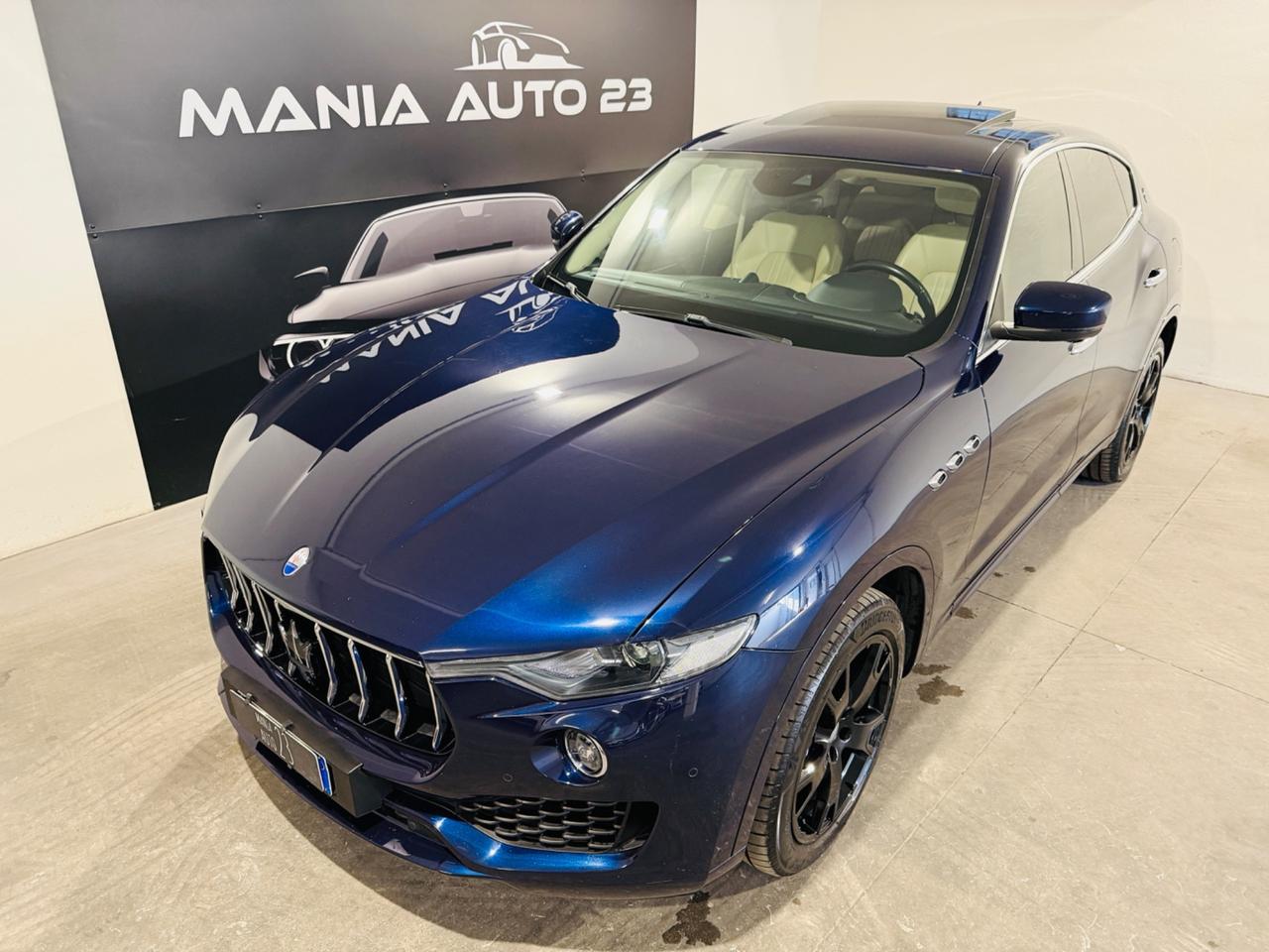 MASERATI LEVANTE*Q4*SERIE LIMITATA*TETTO*430 CV*