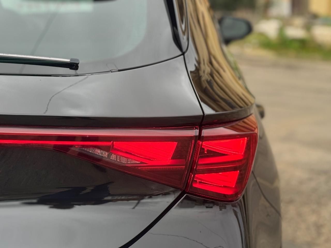 CUPRA LEON 2.0 TDI 150 CV DSG FULL IVA 13000 KM