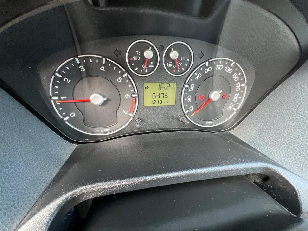 Ford Fiesta 1.4 16V 5p. Ghia