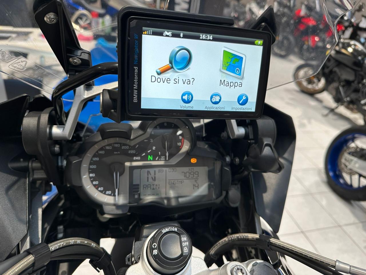 BMW R 1200 GS TRIPLE BLACK