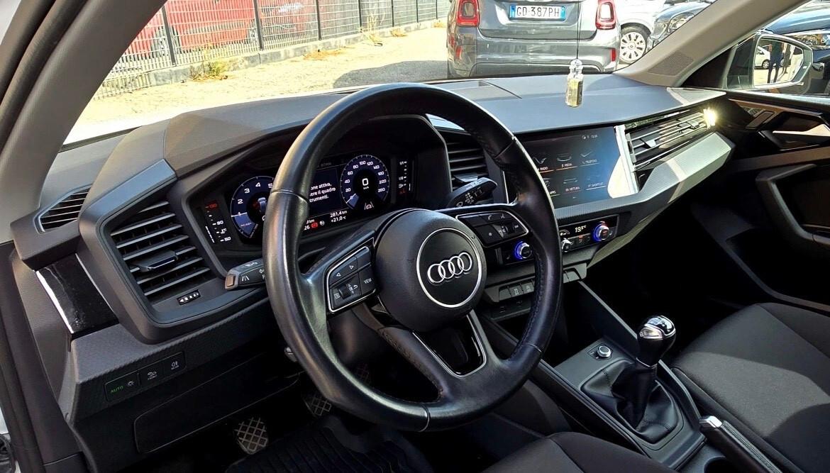 Audi A1 SPB 30 TFSI Identity Black