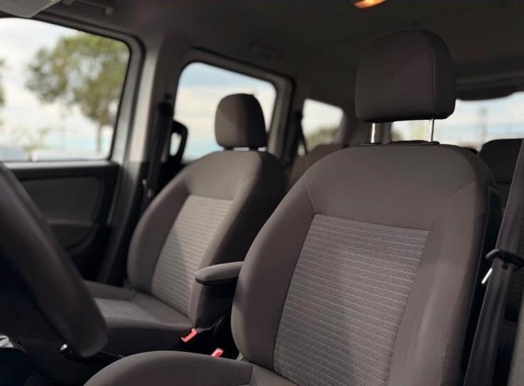 Fiat Doblò 1.4 T-Jet 16V Lounge AUTOVETTURA