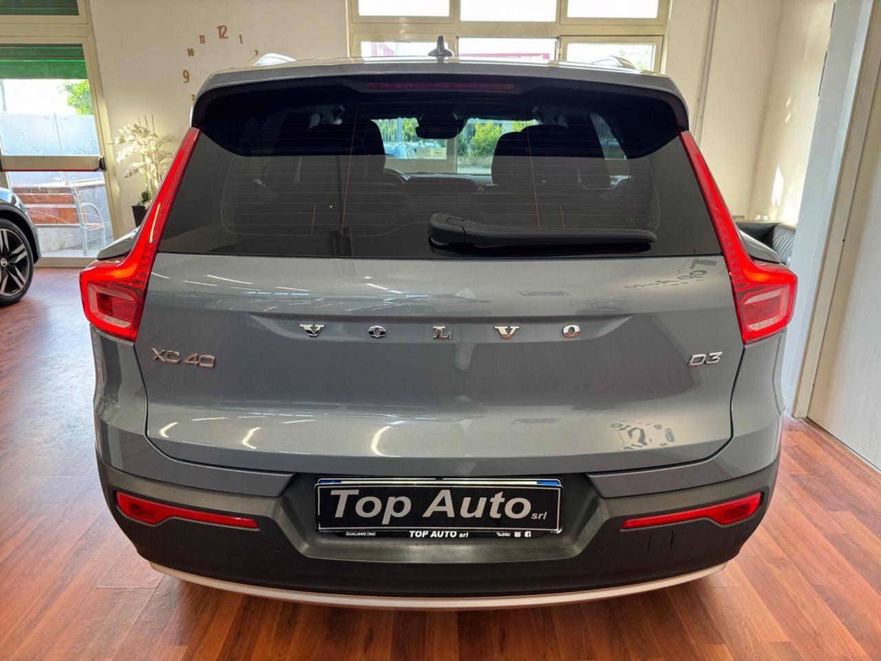 VOLVO XC 40 D3 GEARTRONIC MOMENTUM PRO - MY21