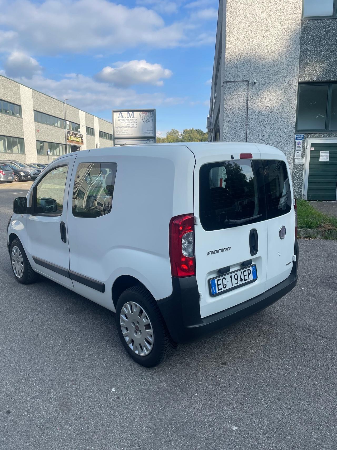 Fiat Fiorino Combi Semivetrato 2011