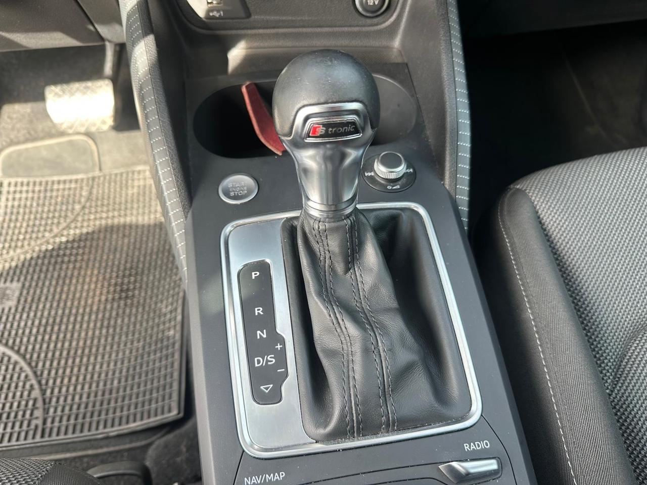 Audi Q2 30 TDI S tronic line Edition exterior fari led *promo*