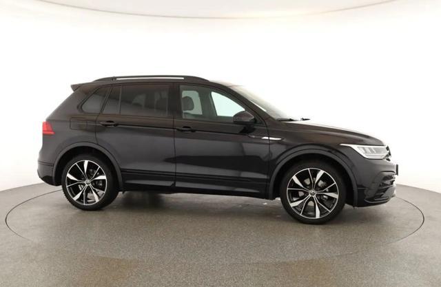 VOLKSWAGEN Tiguan 2.0 TDI 150cv DSG R-Line Tetto/Nav/Cam/20"