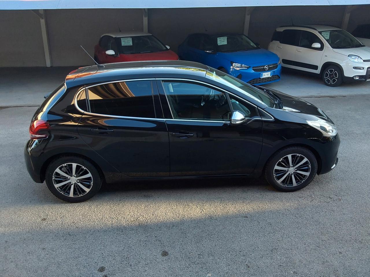 Peugeot 208 1.2 82 Cv 5 porte Allure Pack