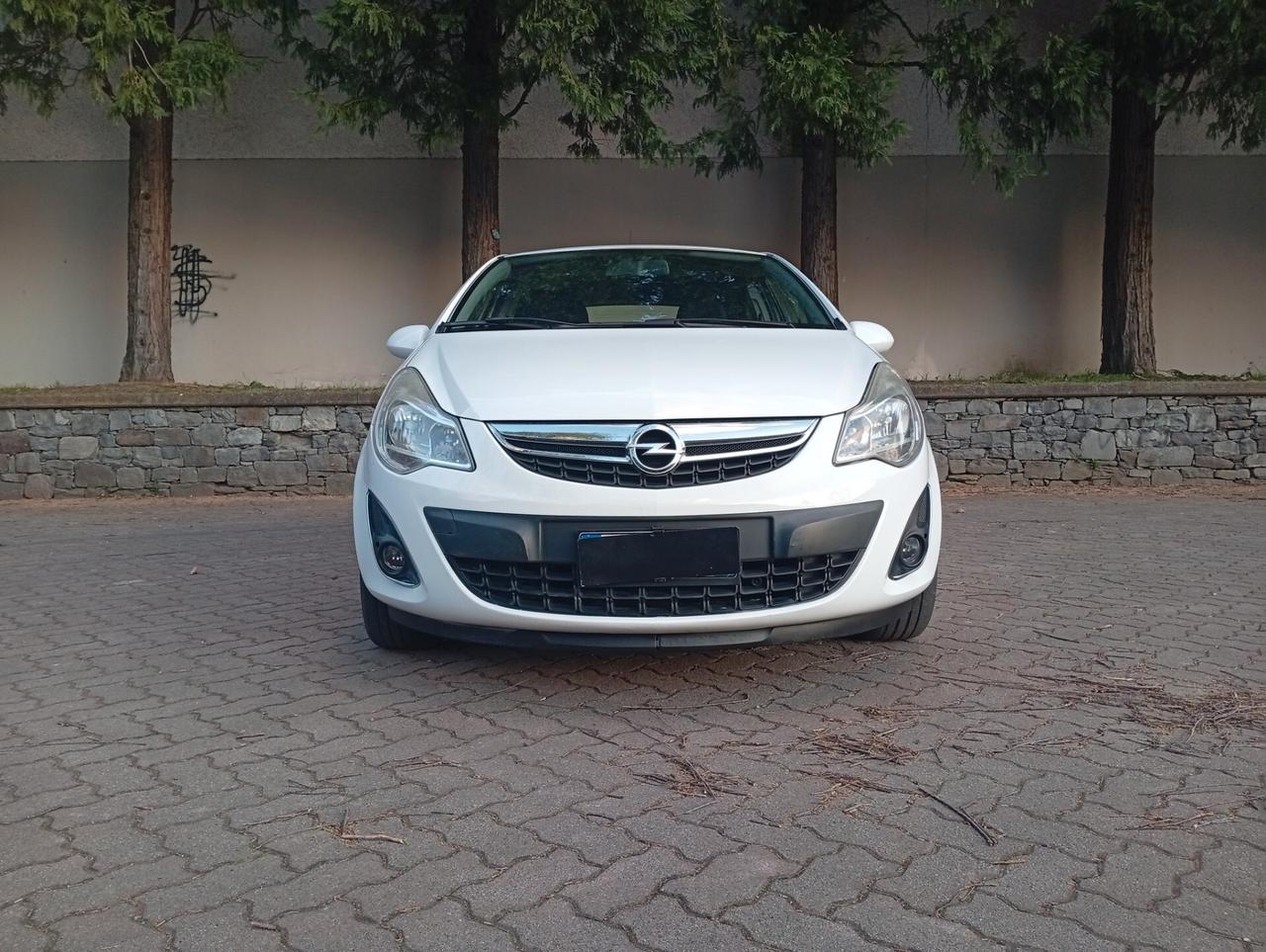 Opel Corsa 1.2 3 porte Club
