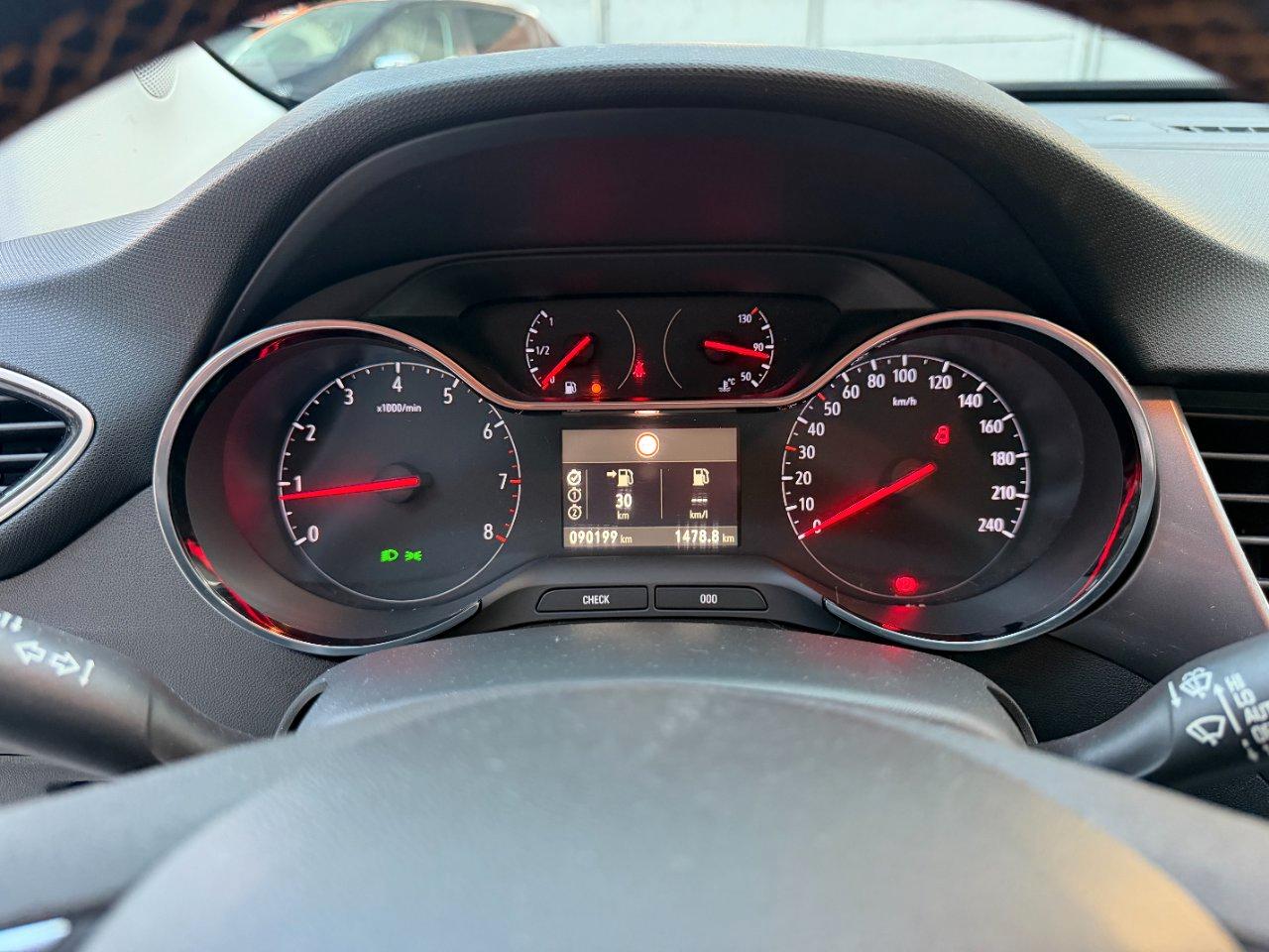 Opel Crossland X 1.2 Innovation 83cv FULL OPTIONAL SENZA VINCOLI