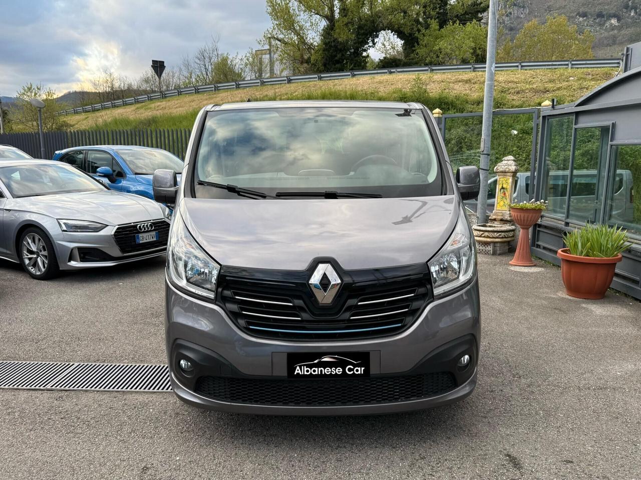 Renault Trafic T27 1.6 dCi 125CV 9 POSTI