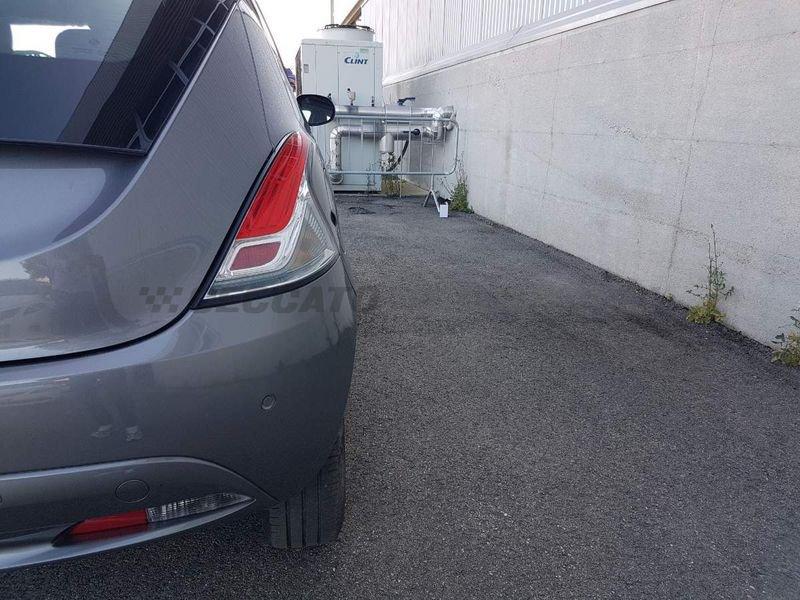 Lancia Ypsilon Ypsilon 1.0 firefly hybrid Platino s&s 70cv