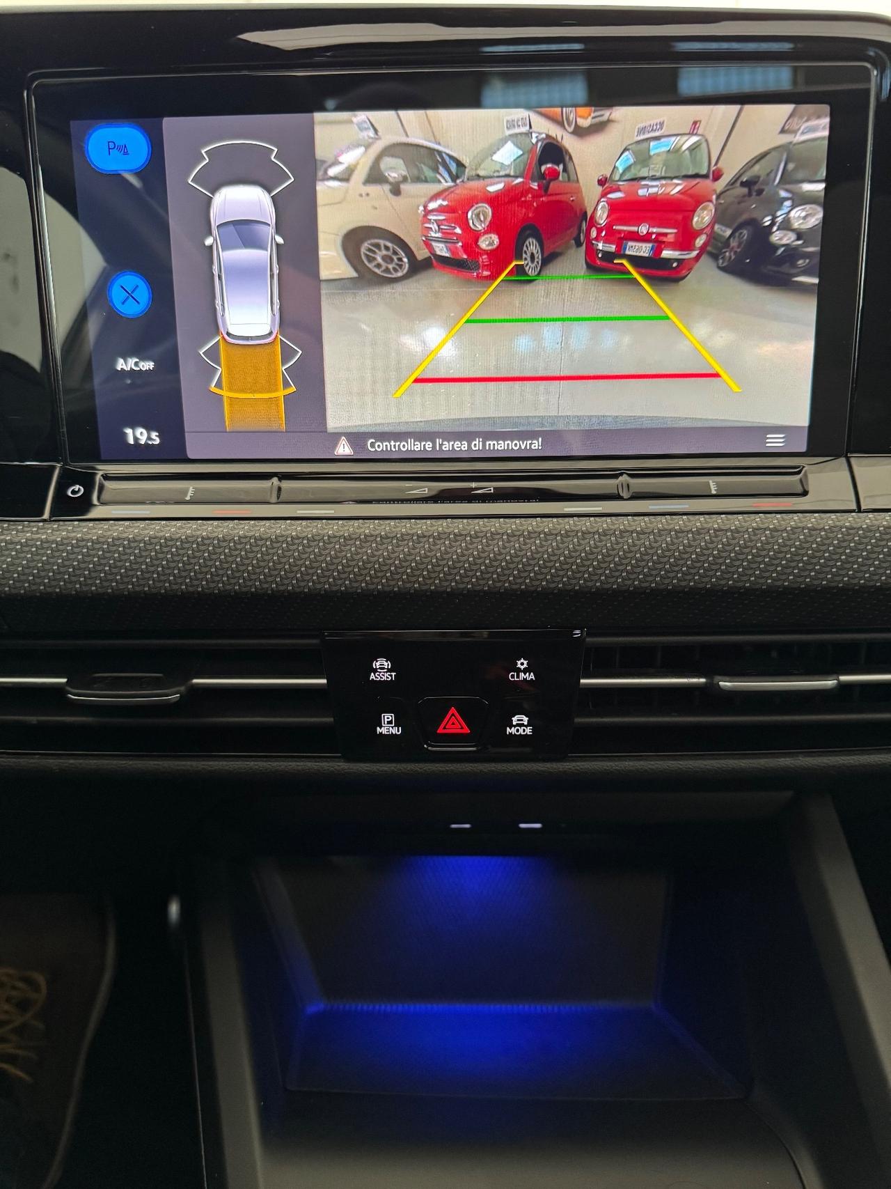 Volkswagen Golf 1.5 eTSI 150 CV DSG R-Line TETTO