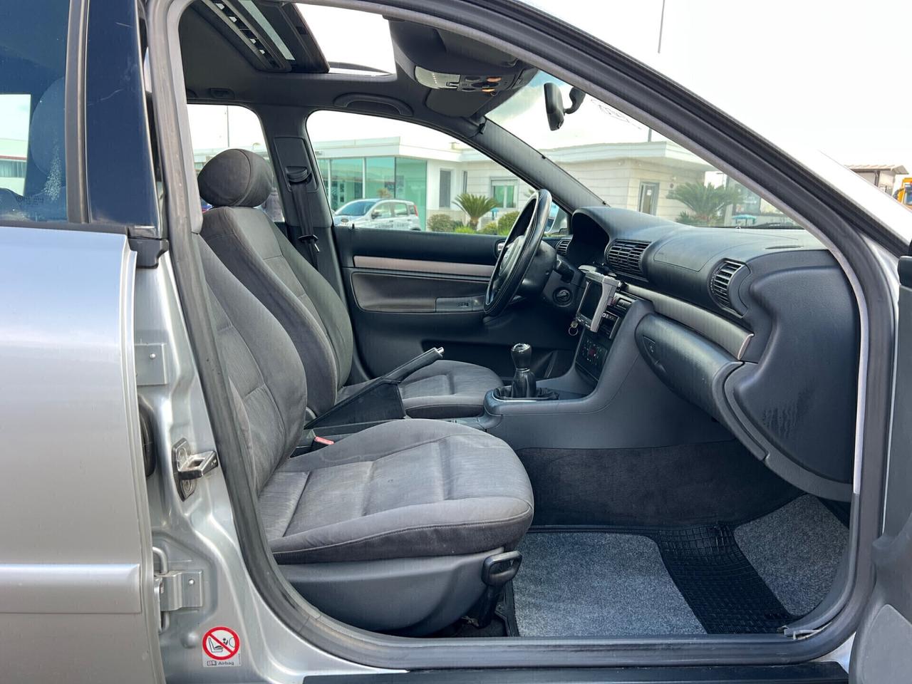 Audi A4 1.9 TDI 110cv Avant Advance - 2000
