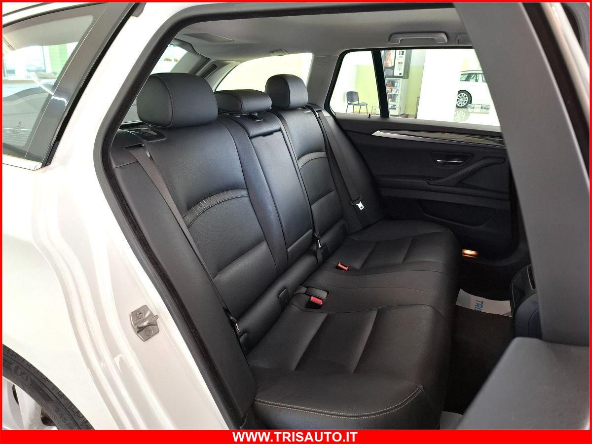 BMW 520d Touring 2.0 Xdrive Aut. Luxury (FARI XENO+PELLE+NAVI)