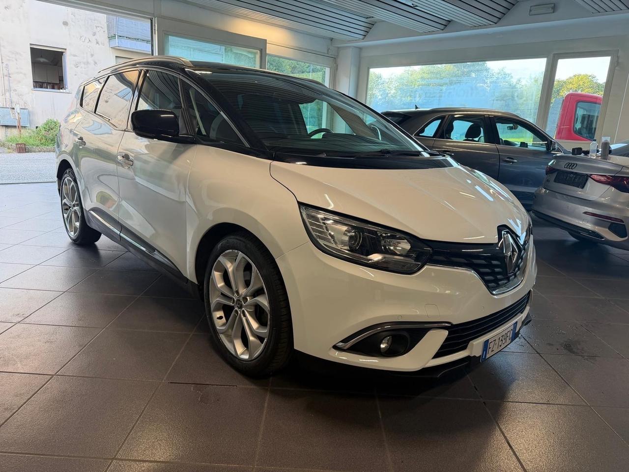 Renault Grand Scenic Blue dCi 120 CV Initiale Paris