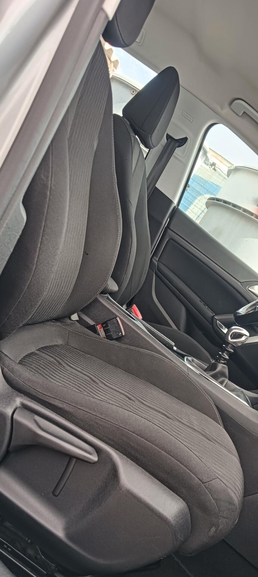 Peugeot 308 BlueHDi 120 S&S SW Business