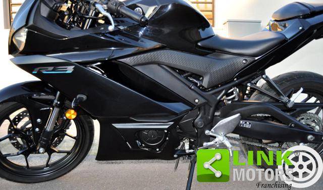YAMAHA YZF R3 Pari al Nuovo