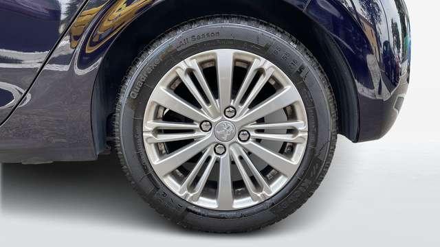 Peugeot 208 5 Porte 1.2 PureTech 82cv Allure S&S neopatent
