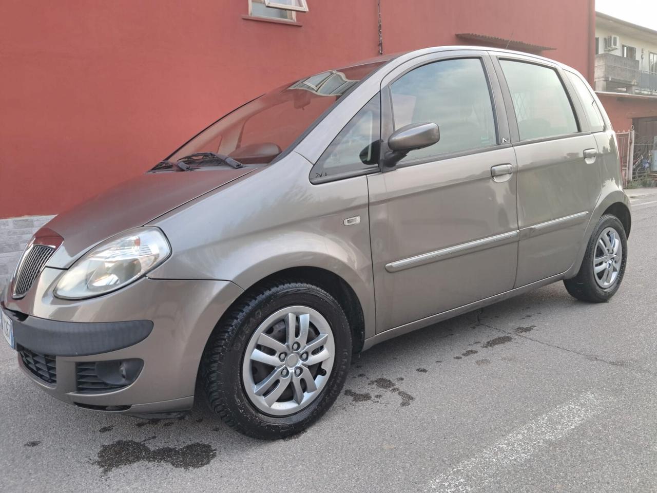 Lancia MUSA 1.4 16V Platino Plus neopatentati