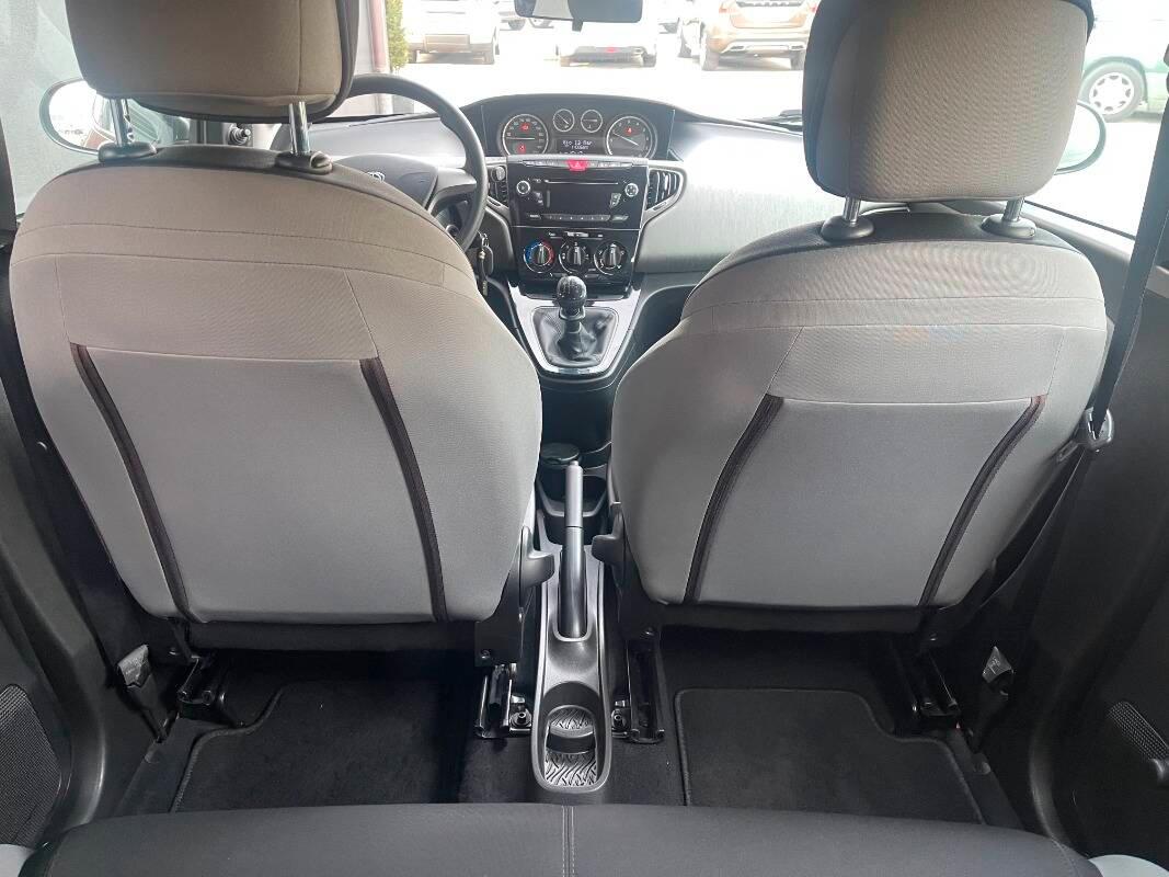 Lancia Ypsilon 1.2 8v Elefantino s&s 69cv E6