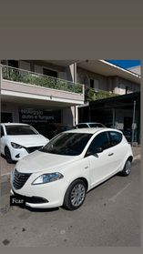 Lancia Ypsilon 1.2 69 CV 5 porte GPL Ecochic Silver neopatentati