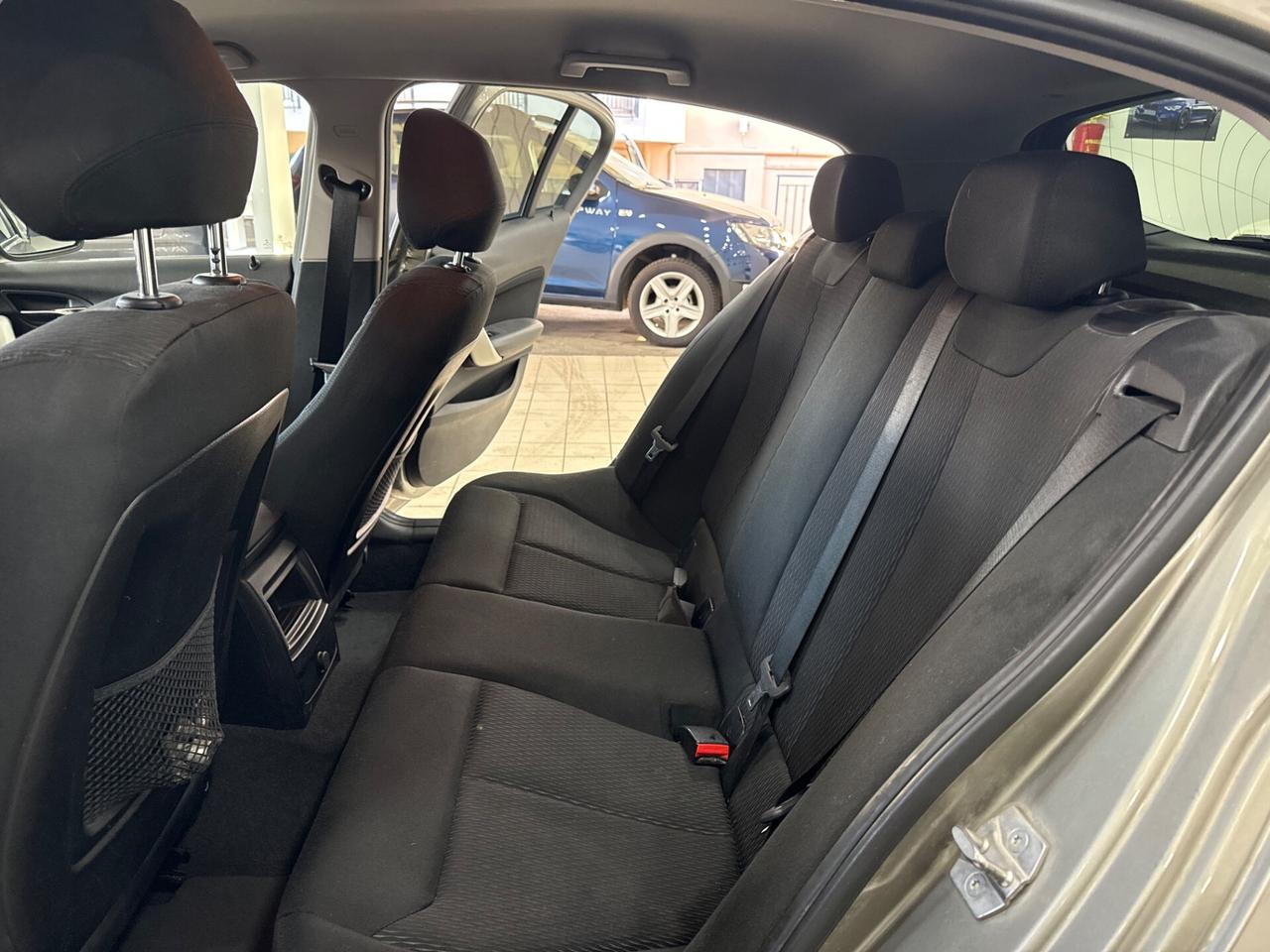 Bmw serie 1 1.6 diesel 2016 full optional