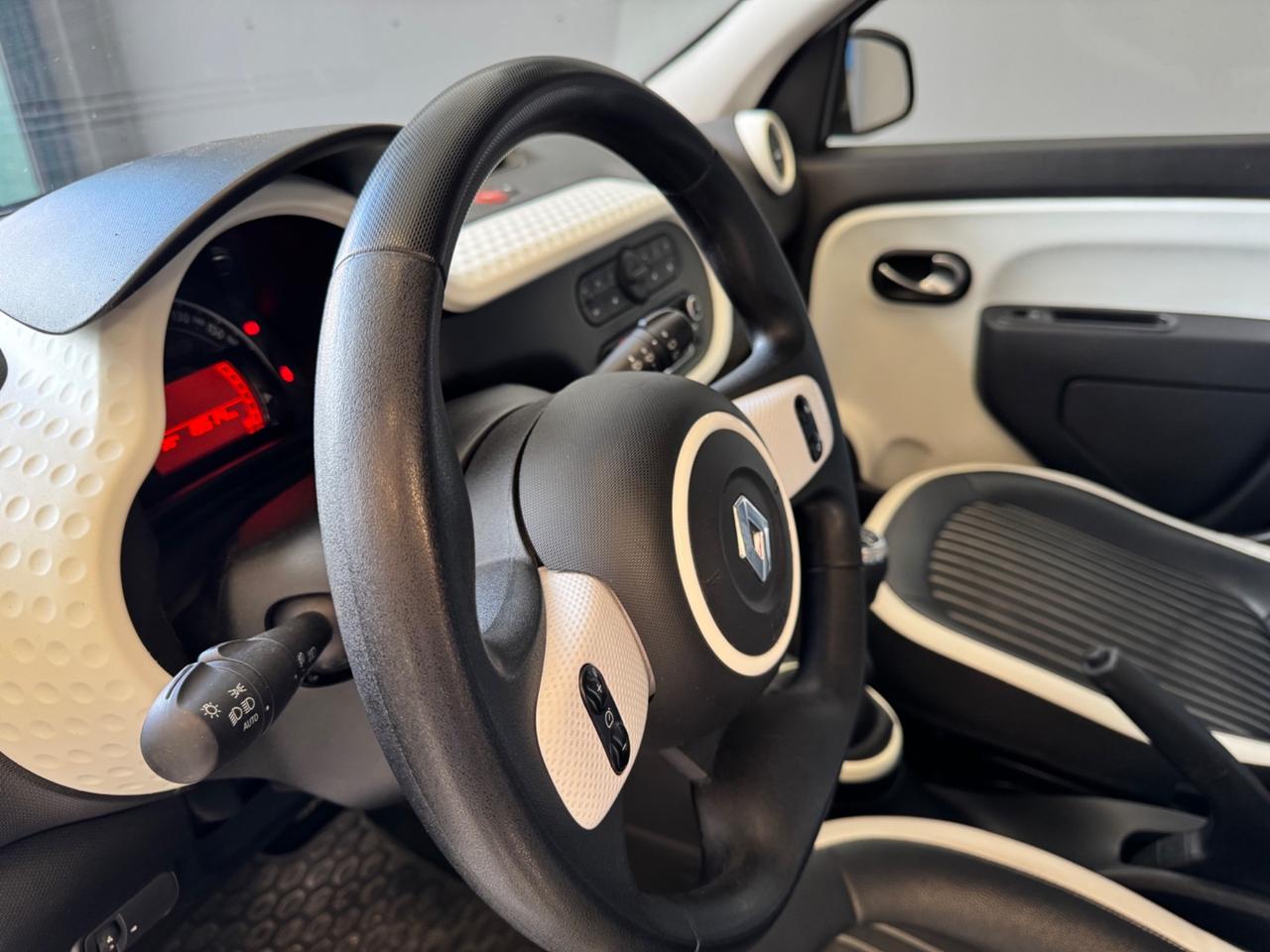 Renault Twingo SCe 65 CV