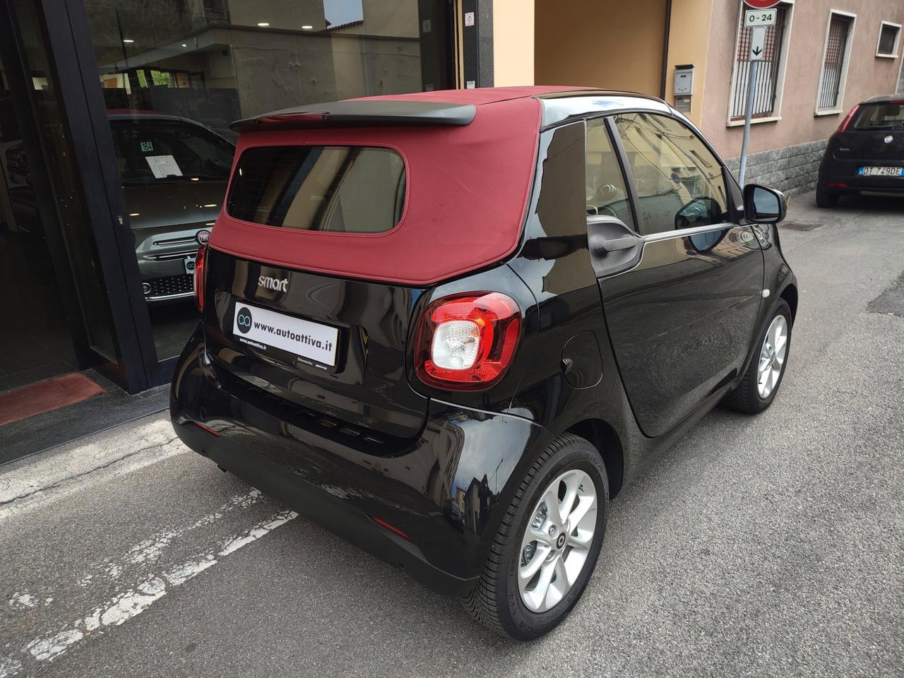 Smart ForTwo 70 1.0 twinamic cabrio Passion Capote Rossa Ok neopatentati