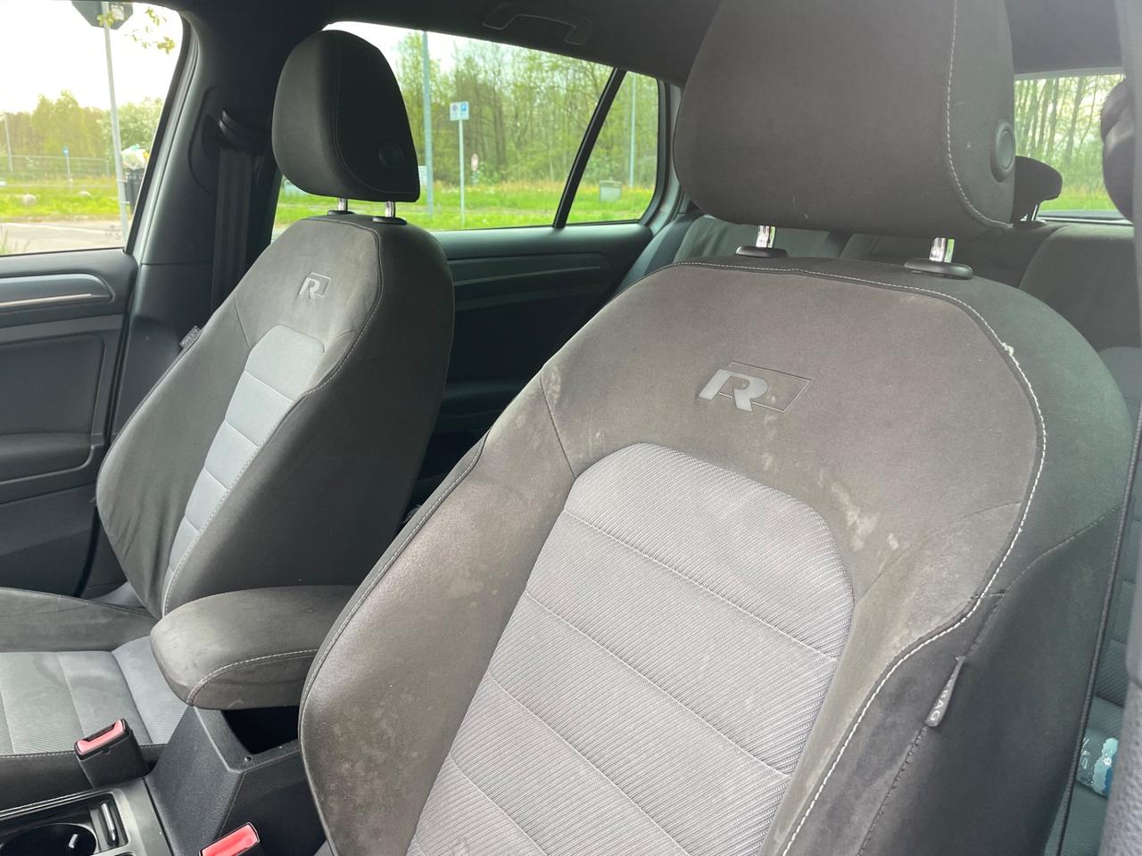 Volkswagen Golf 1.6 TDI 110 CV DSG 5p. R-line*Neopatentati*Cerchi*Euro 6*