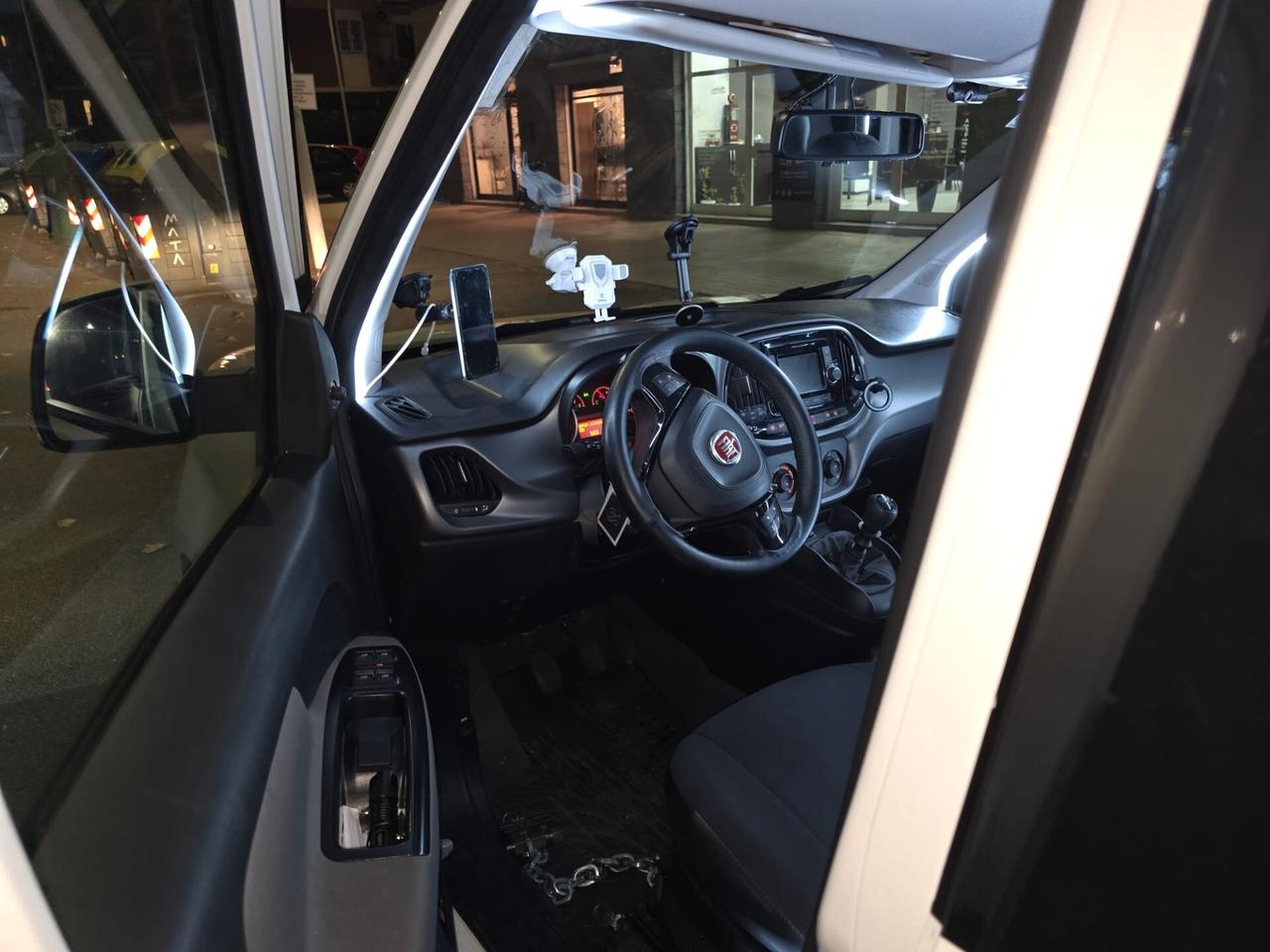 Fiat Doblò 1.6 MJT Lounge - CON PEDANA