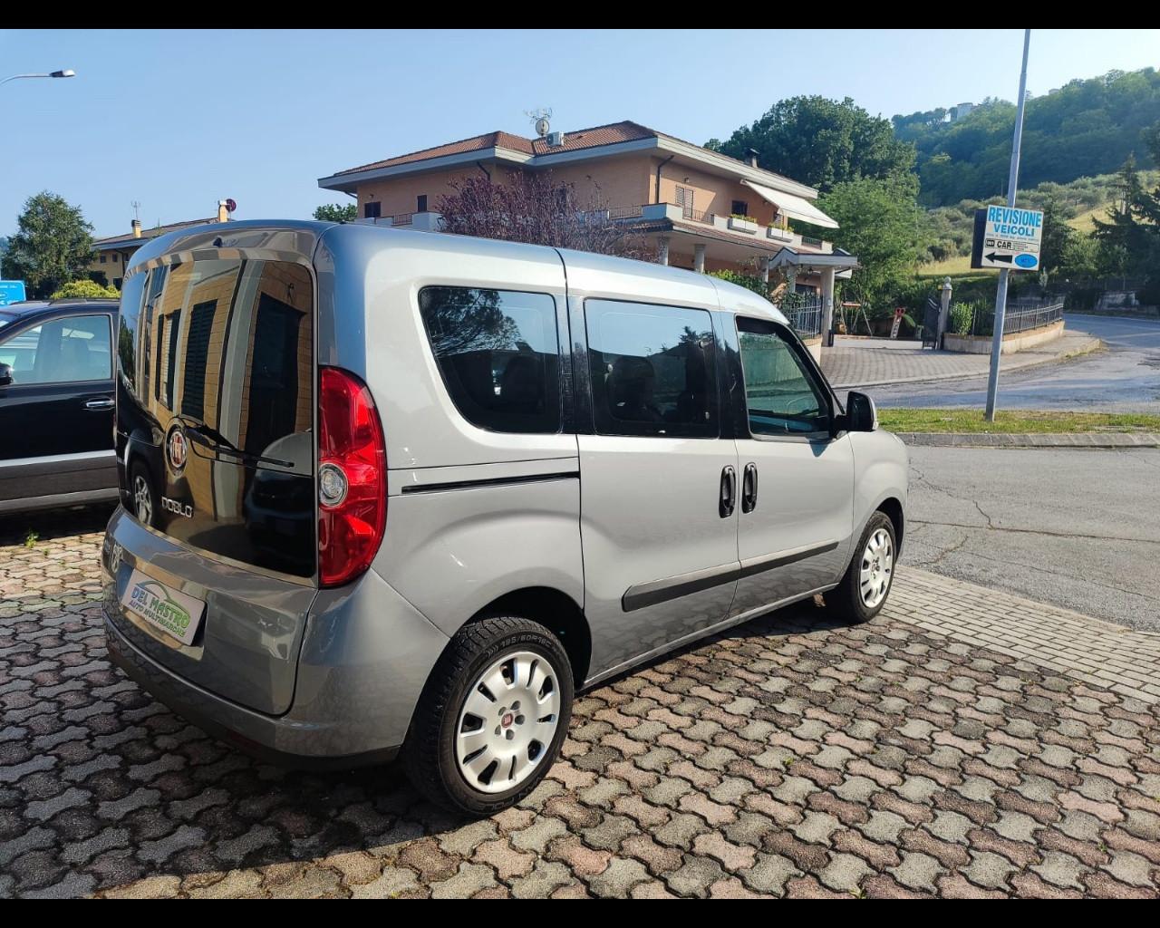 FIAT Doblò 3ª serie - Doblò 1.4 T-Jet 16V Natural Power Dynamic