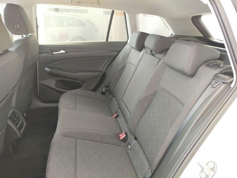 Volkswagen Golf Variant 8 2.0 TDI SCR DSG Life 115cv KM0