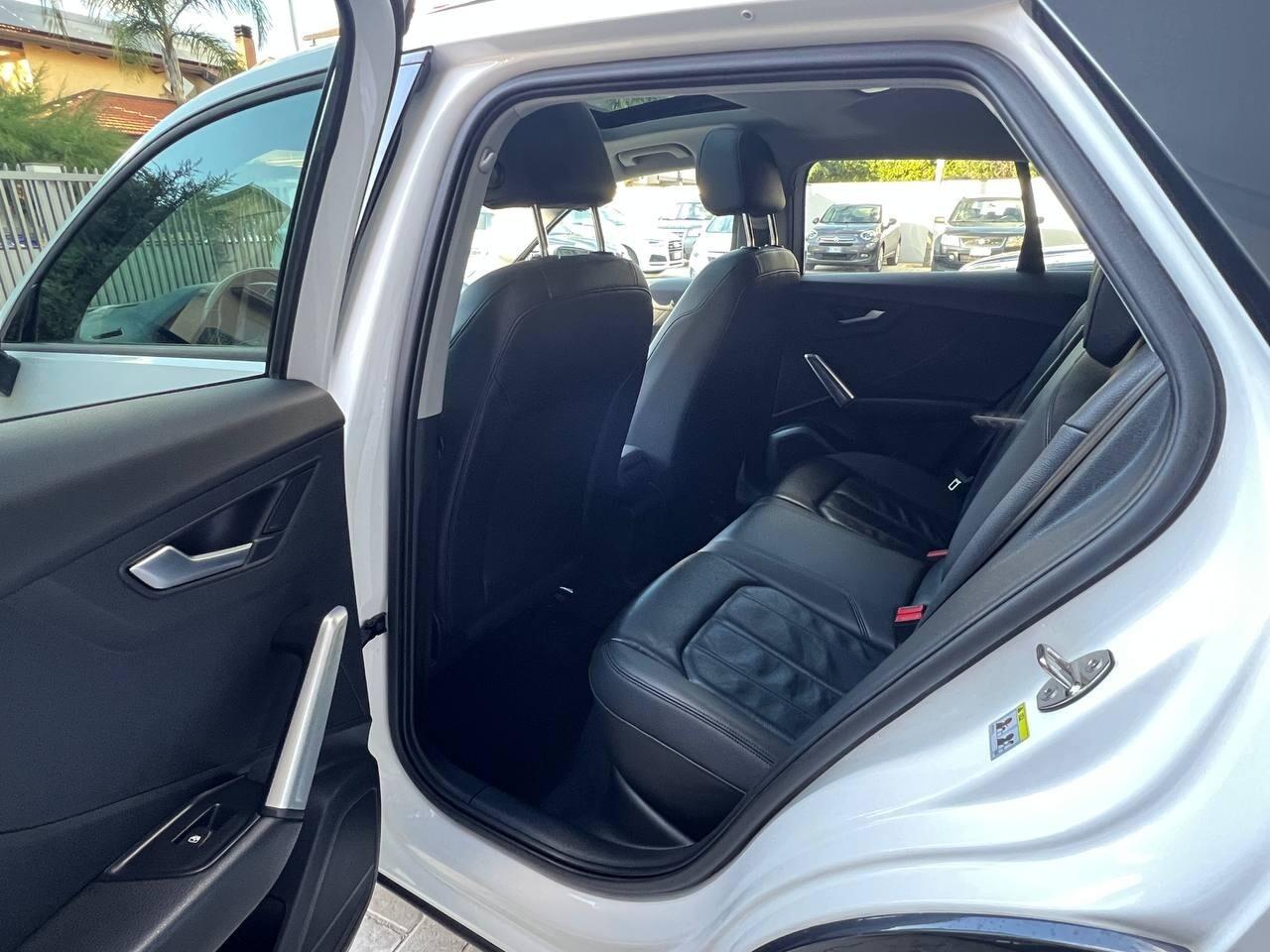 AUDI Q2 1.6 TDI Business