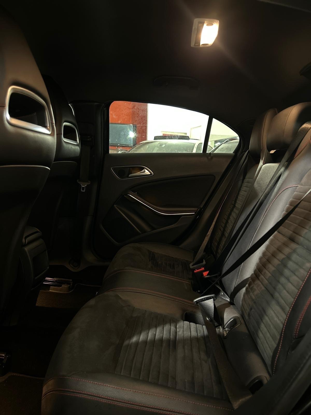 Mercedes-benz A160d Premium AMG -2017