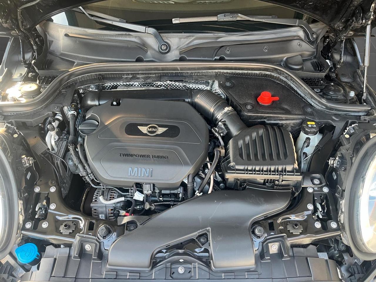 Mini 1.5 Cooper D 116cv Hype FULL BLACK