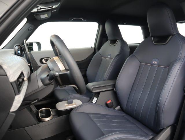 MINI Cooper 3p. Steptronic Favoured Trim *PROMO PARISI GROUP*